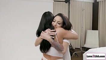 Big Tits Lesbian White Girls Porn Videos - LetMeJerk