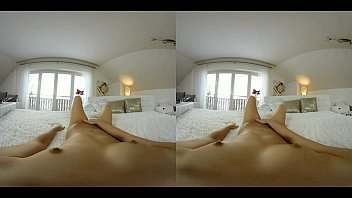 Junge Und Heiße Ria Sunn Stars In VR Woman's POV Und Sexy Threesome